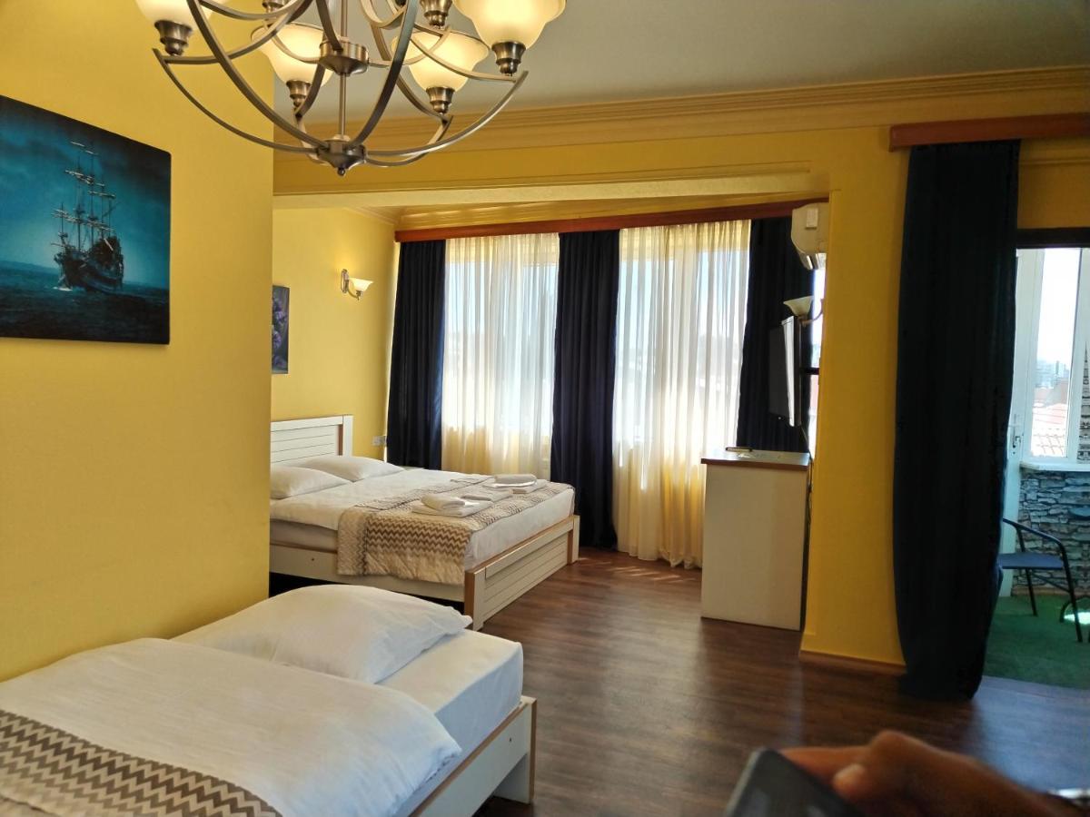 Hotel Blissdom Tbilisi Bagian luar foto