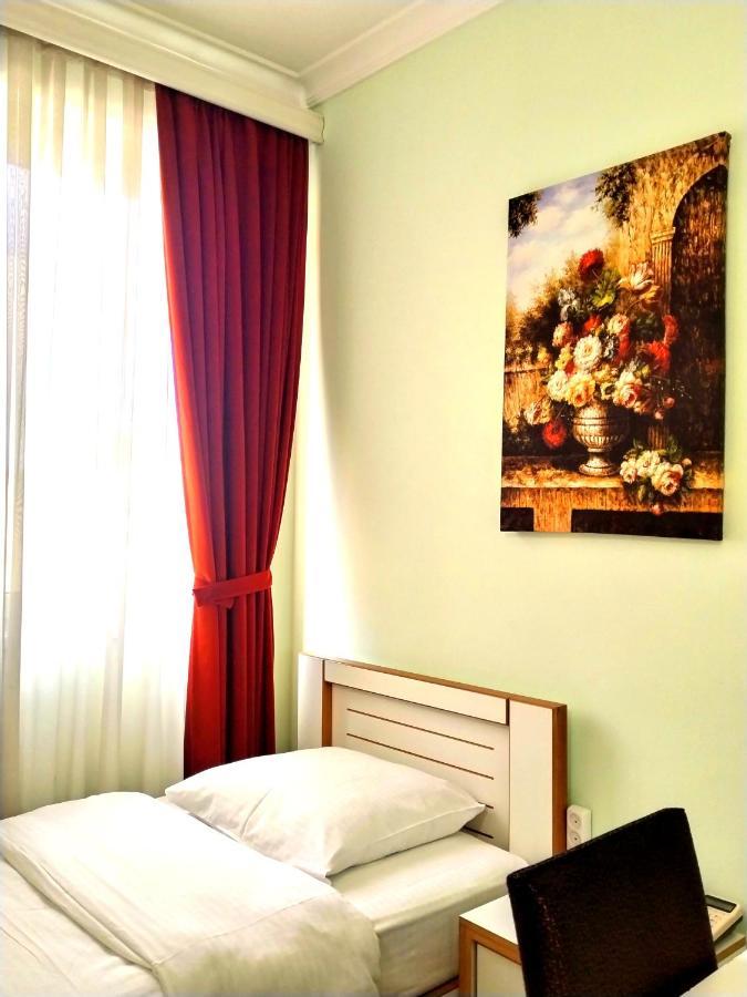 Hotel Blissdom Tbilisi Bagian luar foto